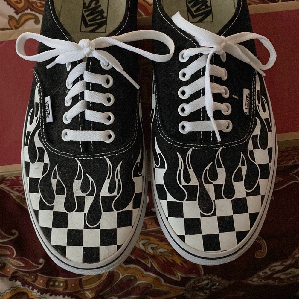 VANS-Men (New) - Picture 2 of 6